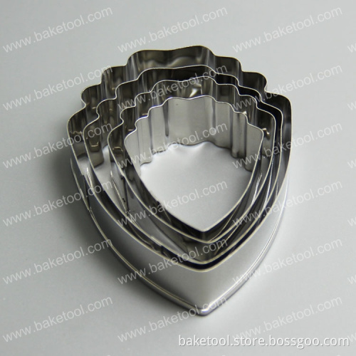 New 4pcs stainless steel carnation cake cutter with plain edge